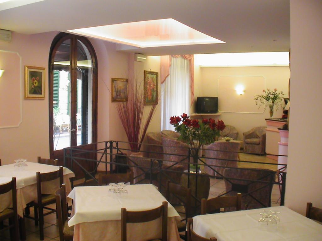 Hotel Venezia 몬테카티니테르메 외부 사진