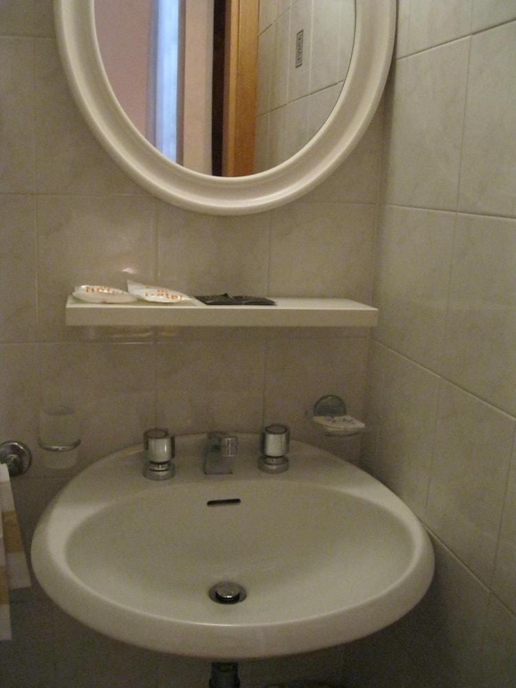 Hotel Venezia 몬테카티니테르메 외부 사진