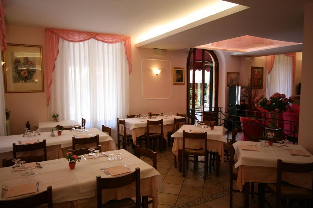 Hotel Venezia 몬테카티니테르메 외부 사진