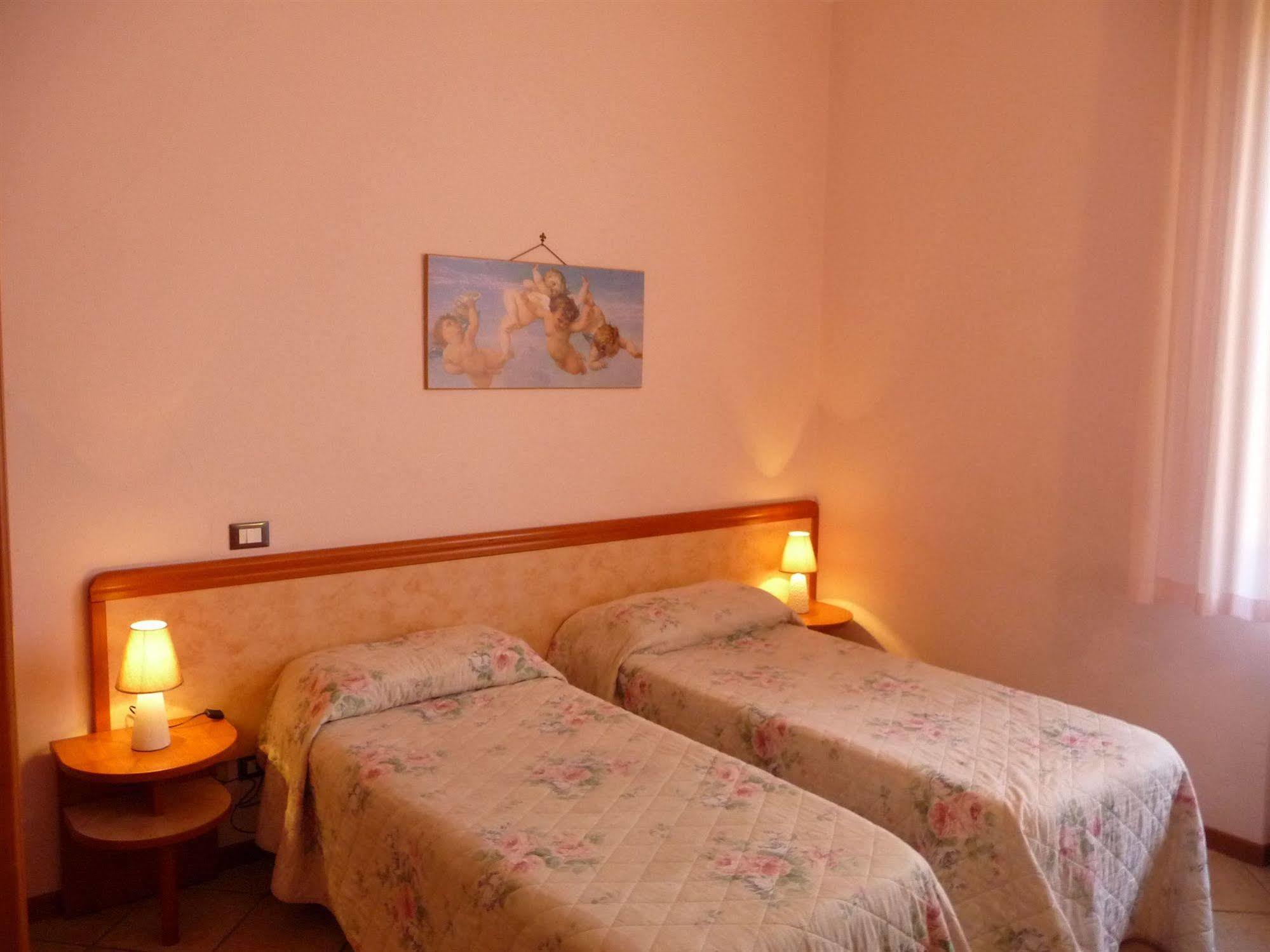 Hotel Venezia 몬테카티니테르메 외부 사진