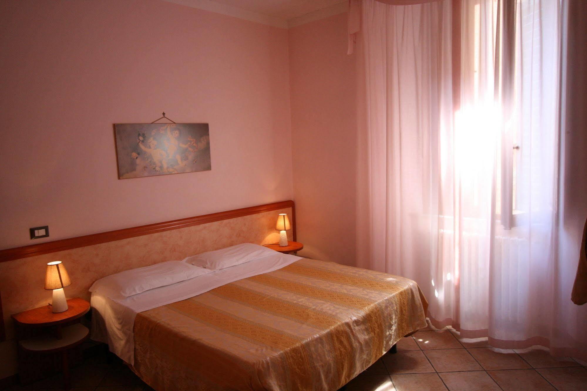 Hotel Venezia 몬테카티니테르메 외부 사진