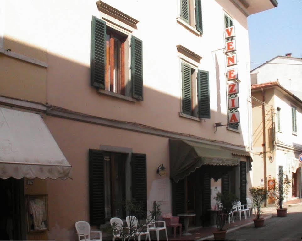 Hotel Venezia 몬테카티니테르메 외부 사진